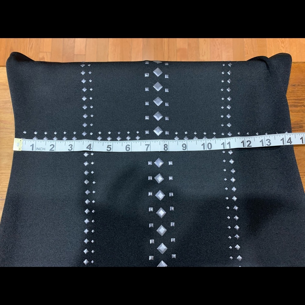 Must bundle all items under $10 - Picture 8 of 9